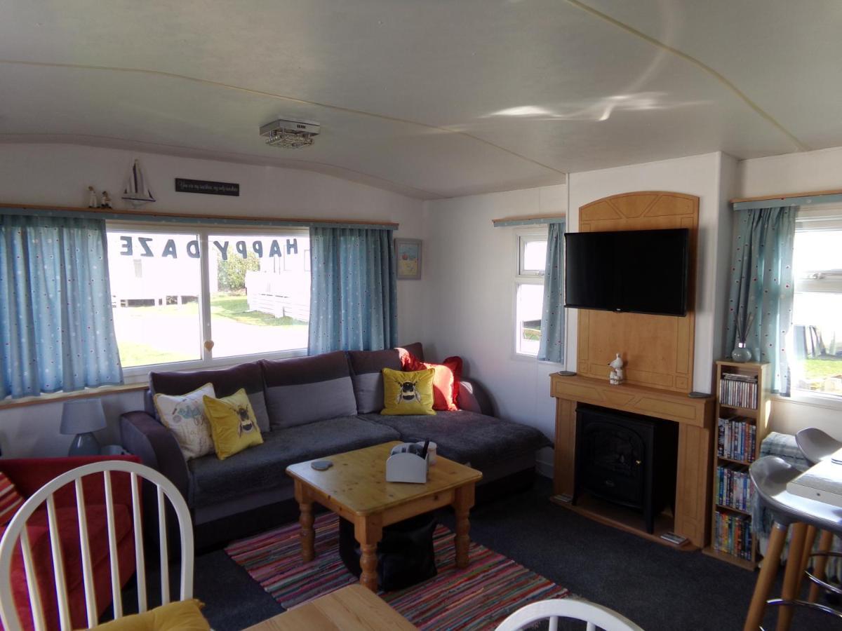 Happydaze Caravan Bacton  Eksteriør billede