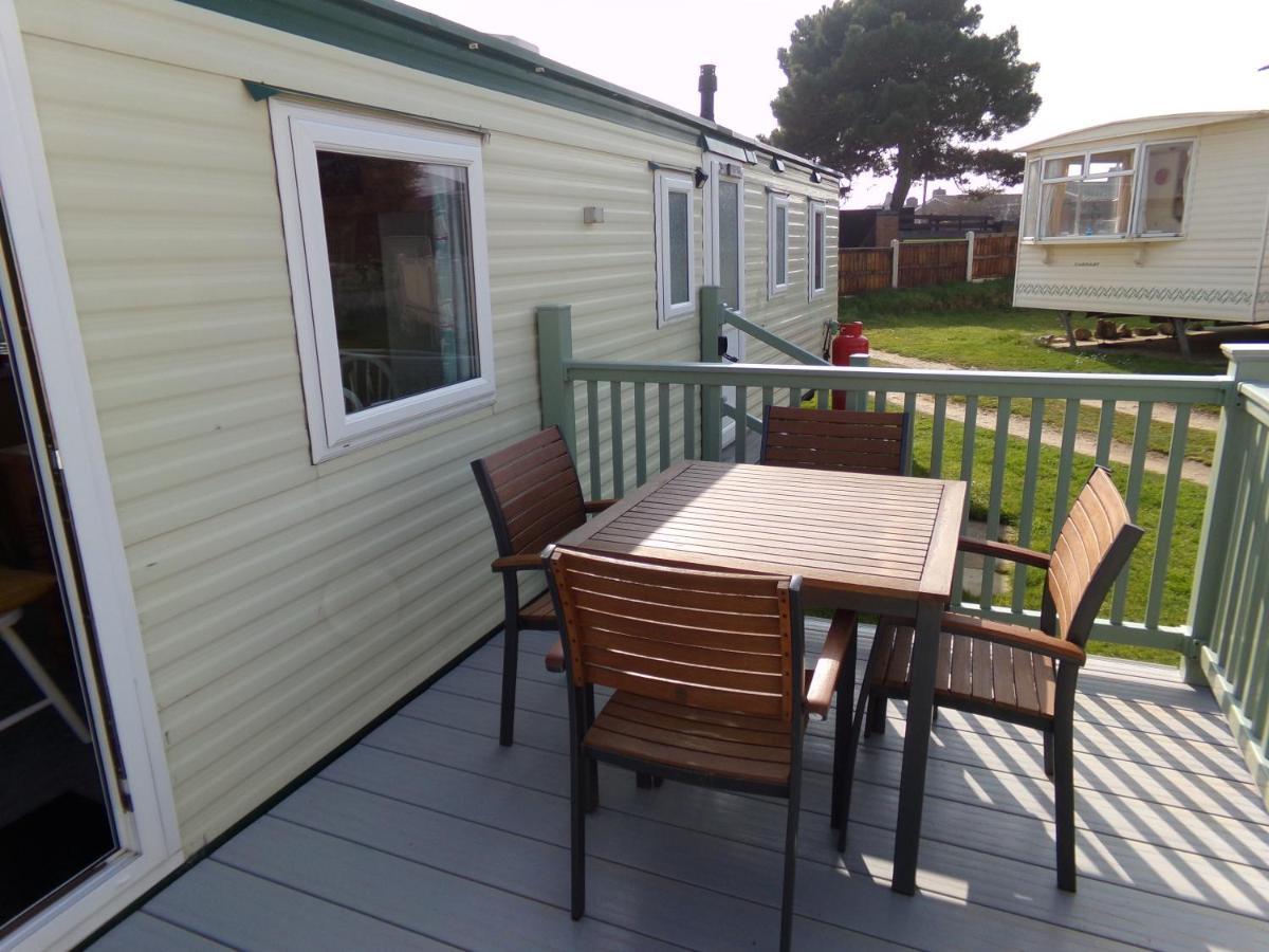 Happydaze Caravan Bacton  Eksteriør billede