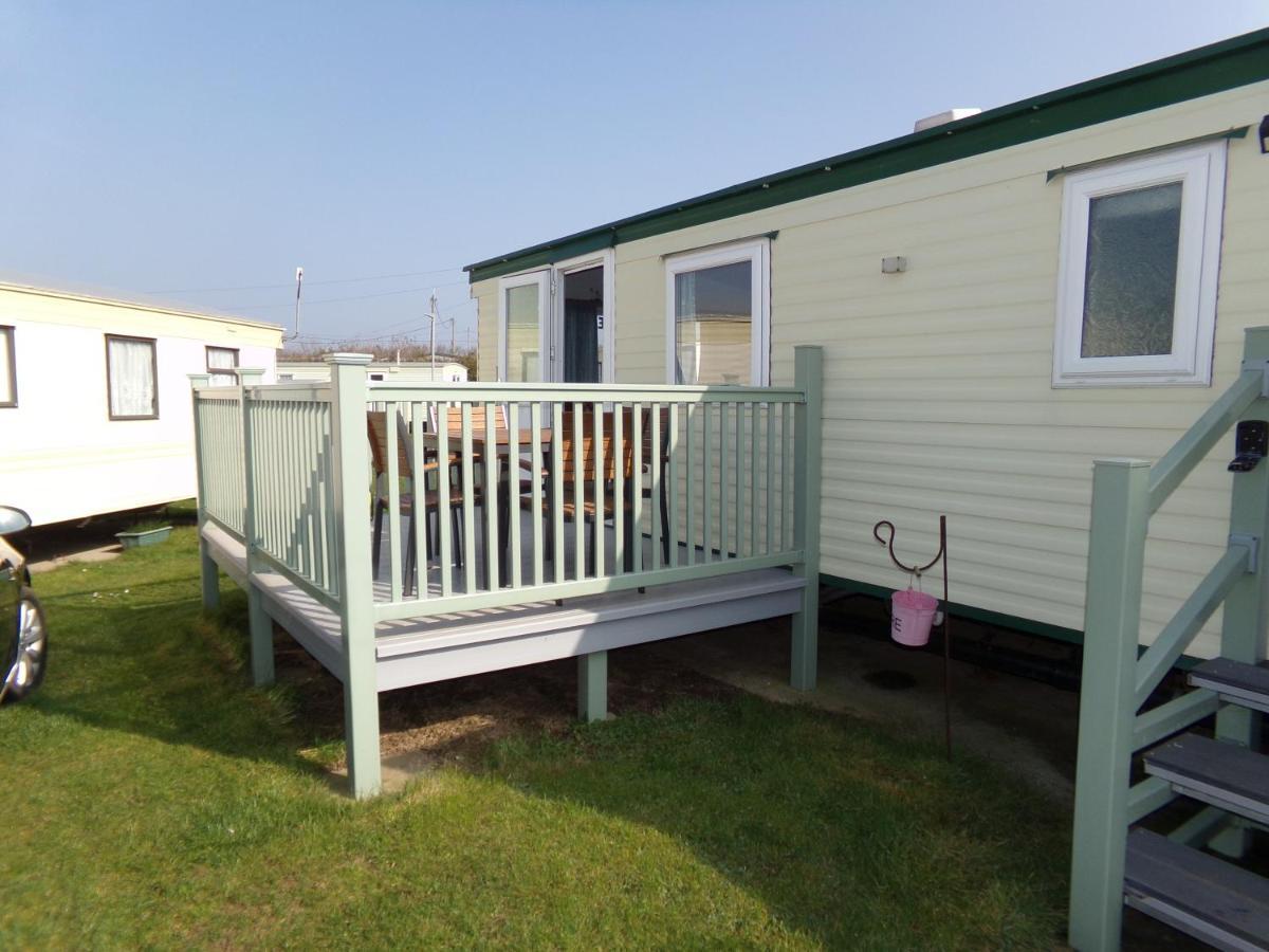 Happydaze Caravan Bacton  Eksteriør billede