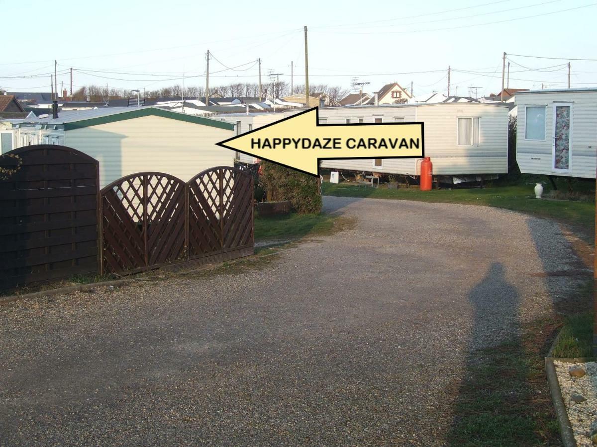 Happydaze Caravan Bacton  Eksteriør billede
